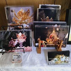 オリジナルエッグアートデザインのポストカードとメガネクロス/なかはらふみか